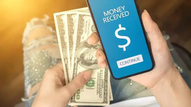 How to Make Money from the Internet on a Phone