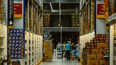 Warehouse storage role in driving business cost discounts