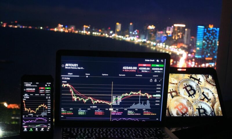 Naviguer sur le marché des cryptomonnaies : stratégies d'investissement rentables » Investissements Naviguer sur le marché des cryptomonnaies : stratégies d'investissement rentables