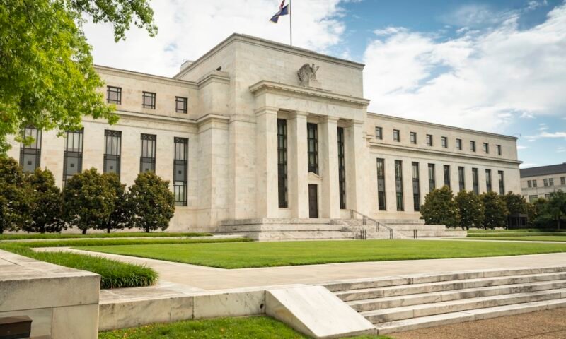 Est-ce le bon moment pour refinancer ses prêts étudiants ? » Gagnez de l'argent Est-ce le bon moment pour refinancer ses prêts étudiants ?