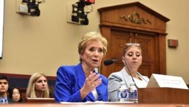 Les règles d'admissibilité au programme IBR ont été modifiées afin de supprimer l'exigence de difficultés financières.