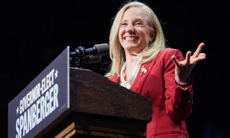 ماذا يعني فوز أبيجيل سبانبرجر لطلاب فيرجينيا