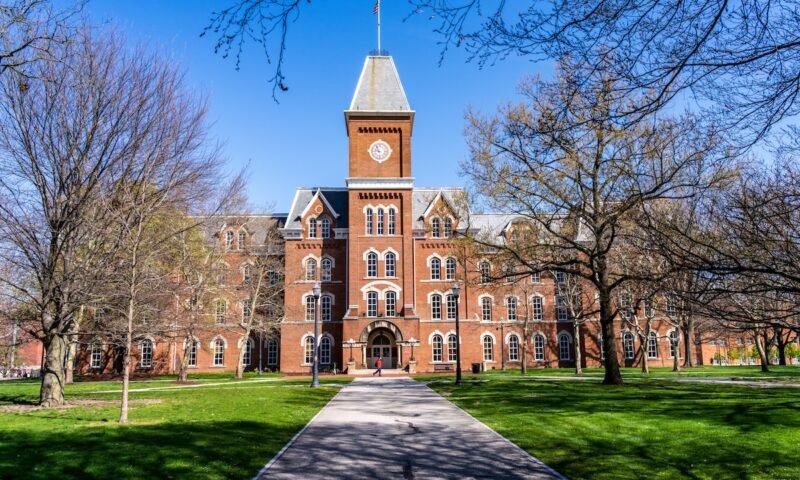 كيف يمكن للطلاب تجنب التكلفة الكاملة للجامعة؟ » اكسب المال كيف يمكن للطلاب تجنب التكلفة الكاملة للجامعة