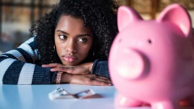 يحصل طلاب الجامعات الآن على أموال أقل من آبائهم