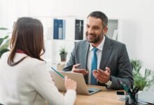 متى يجب الاستعانة بأخصائي قروض الطلاب