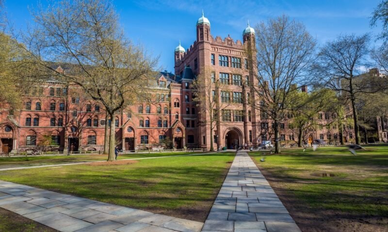 Yale joins Harvard and MIT in expanding free education to the middle class... » Earn Money Yale joins Harvard and MIT in expanding free education to the middle class...