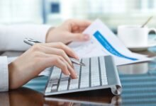 1098-T Explained: Scholarships, Taxes, and Credits